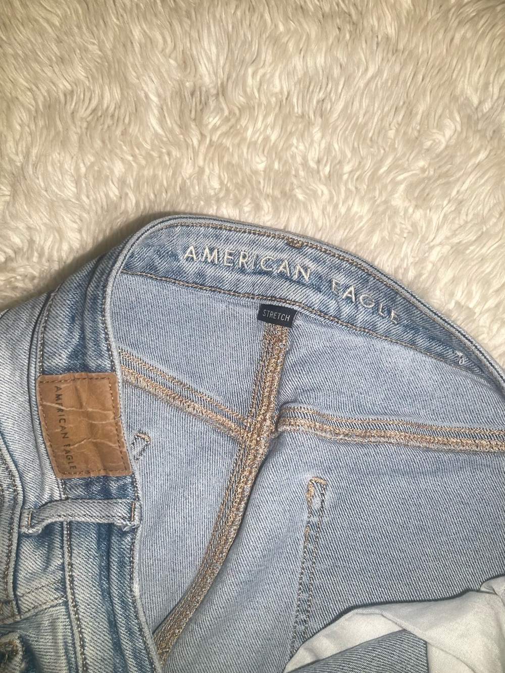 American eagle women’s Light Blue Distressed Women's stretchy Jeans size 20 - Picture 11 of 11